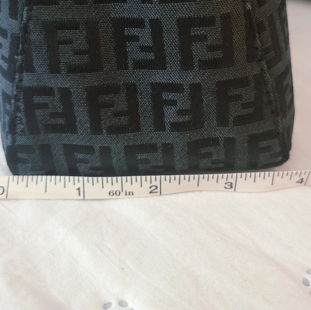 Fendi Pochette - Picture 9 of 16